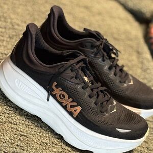 Hoka Bondi 9 black/rosegold